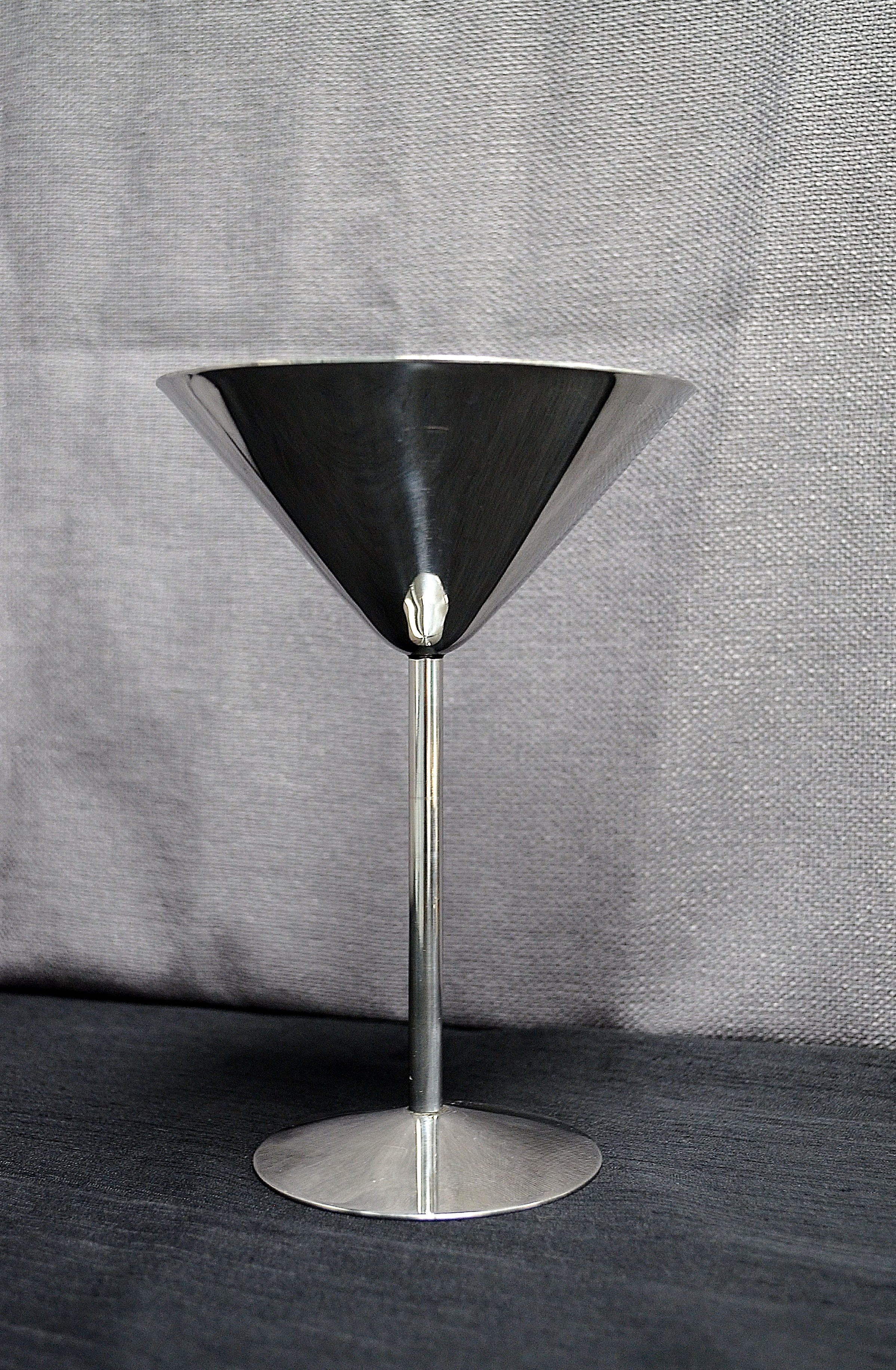 STAINLESS STEEL MARTINI 6 oz