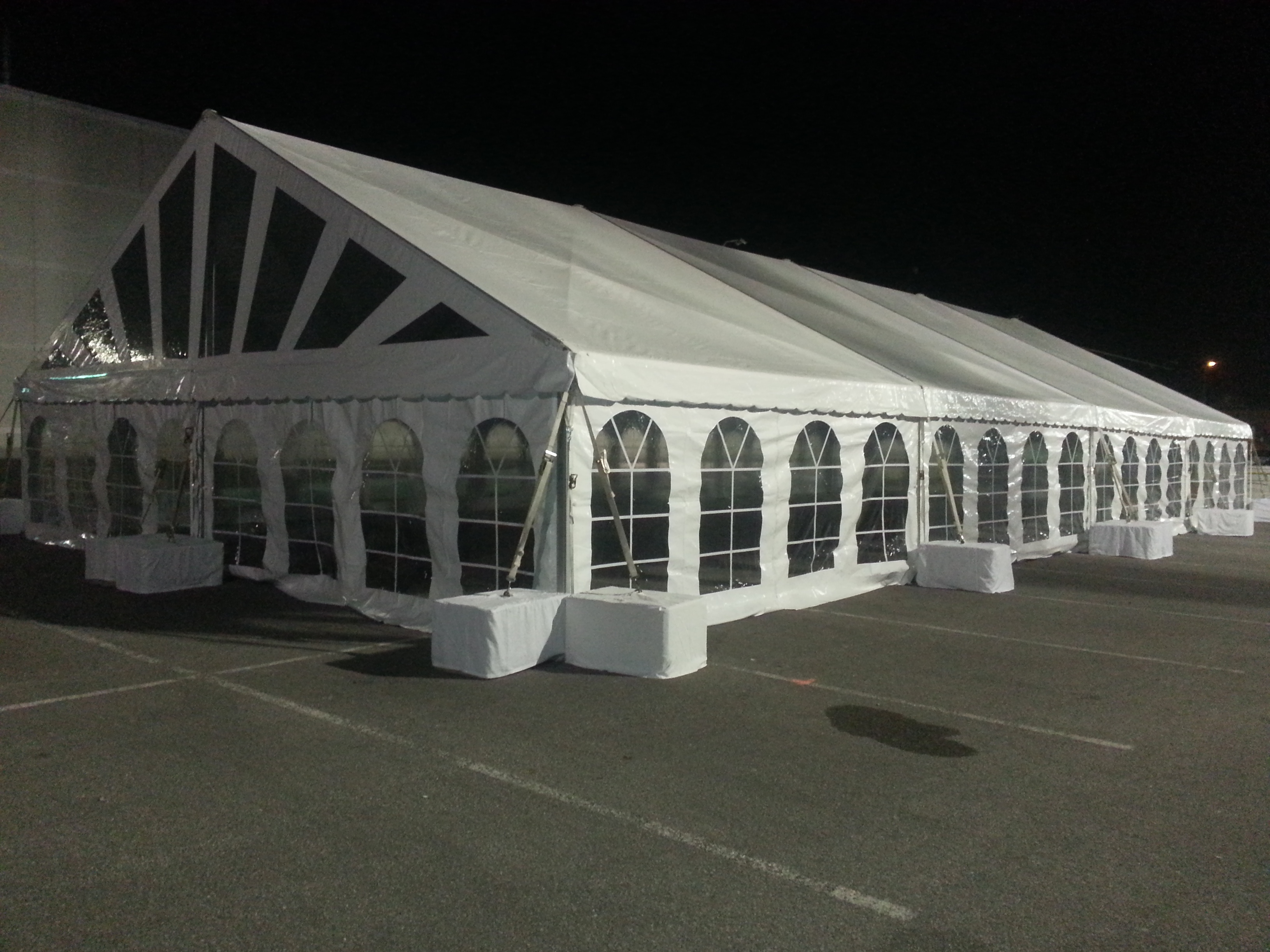 40X80 ULTIMATE FRAME TENT WHITE TOP (For up to 320 people just at tables & chairs)
