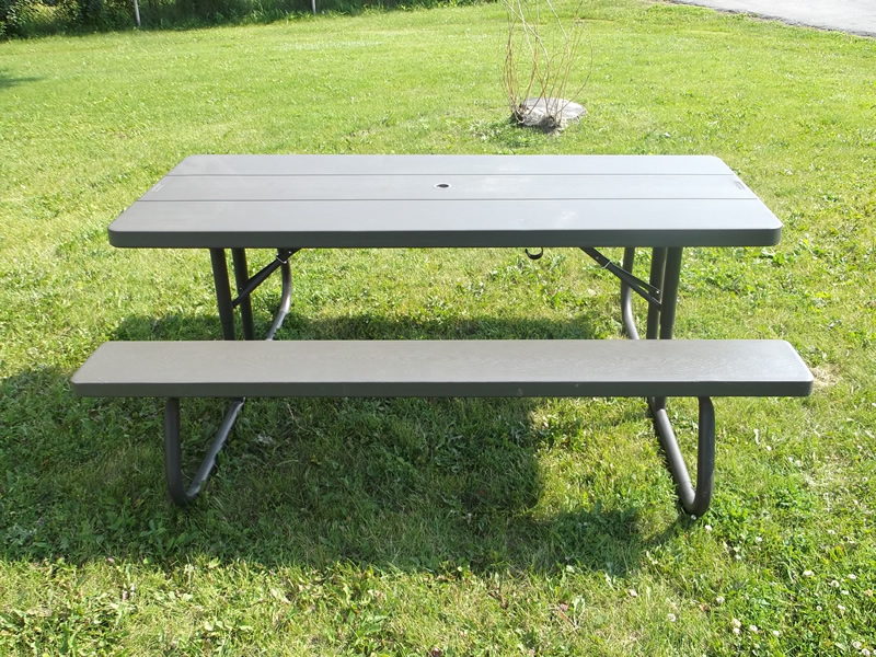 6' BROWN PICNIC TABLE (Seats 6)