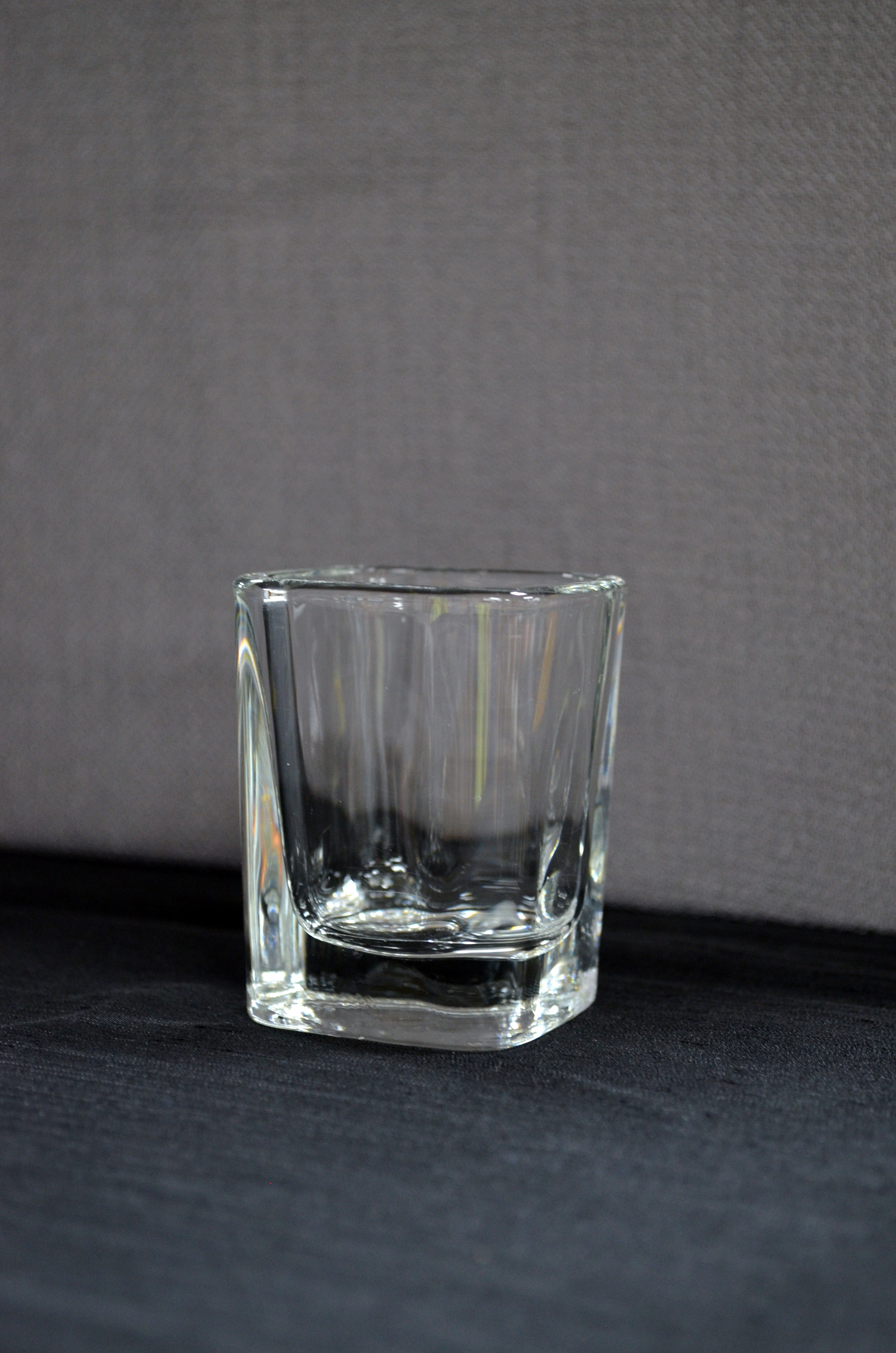 2 oz SQUARE GLASS SHOOTER