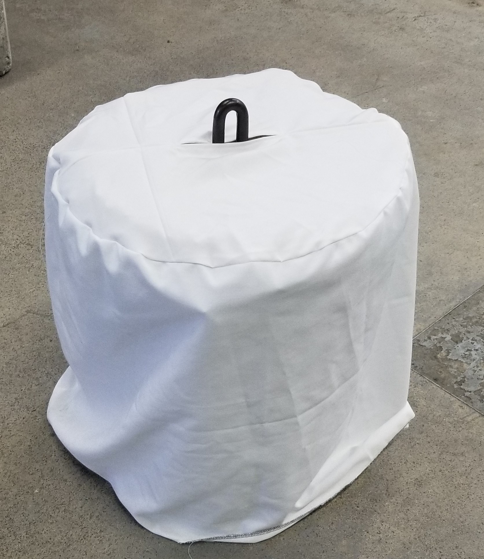 400 LB CEMENT WEIGHT BASE & LINEN COVER